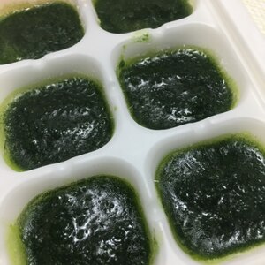 離乳食　★　初期　★　小松菜のペースト